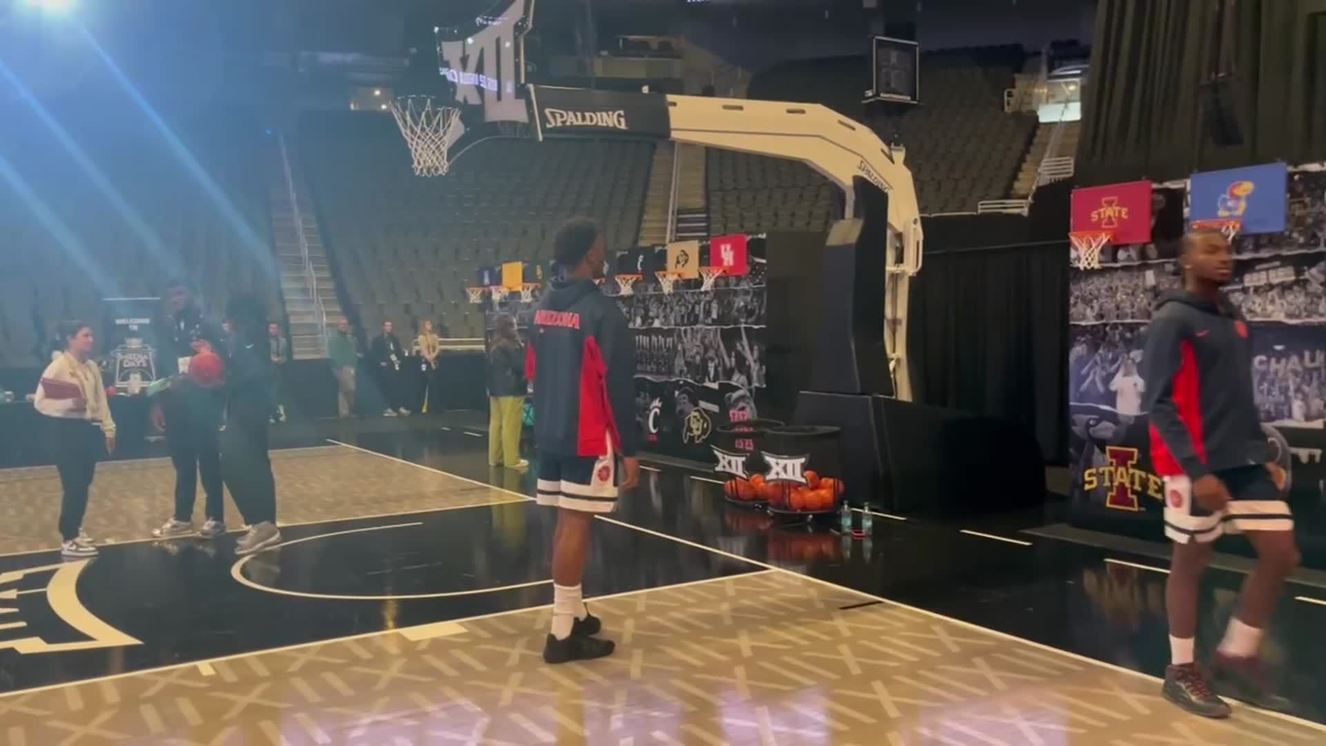 VIDEO: Arizona Wildcats 'warm up' at T-Mobile Center